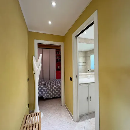 Penthouse Valentino 아파트 *