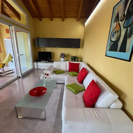 Penthouse Valentino Apartment Intra