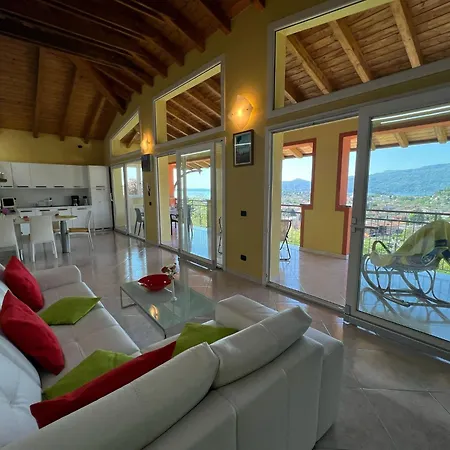 Penthouse Valentino * Intra