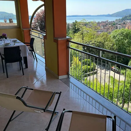 Penthouse Valentino 인트라