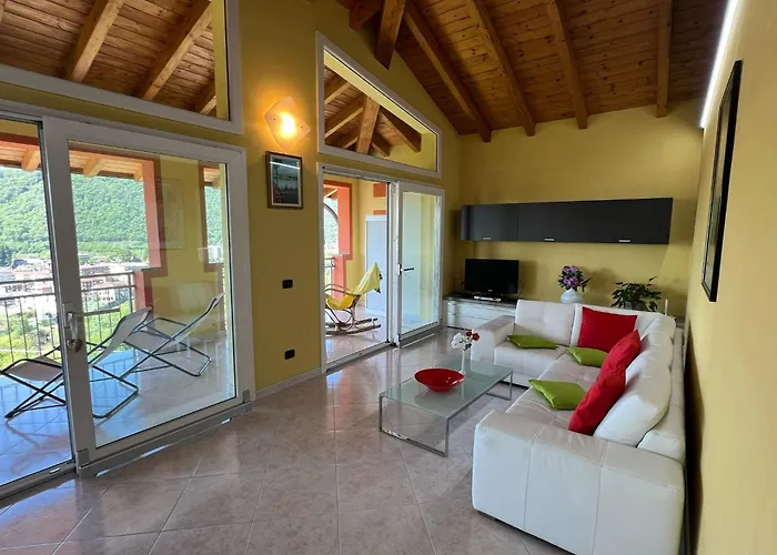 Penthouse Valentino Appartement Intra