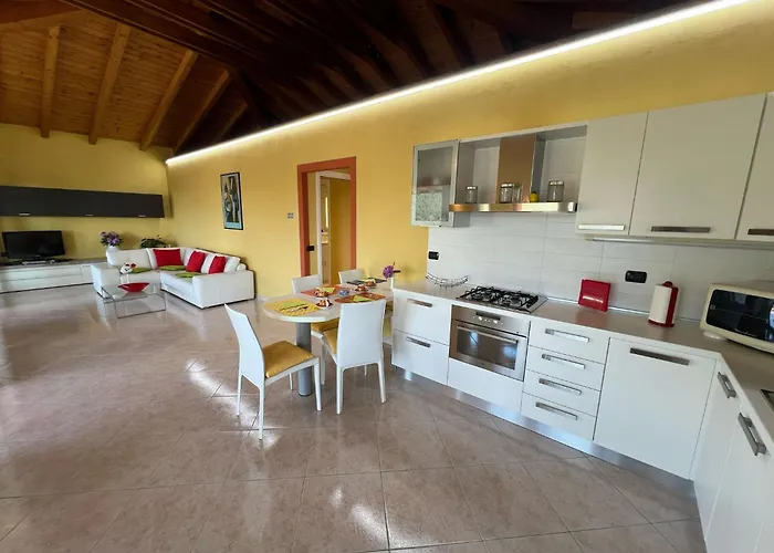 Penthouse Valentino * Intra