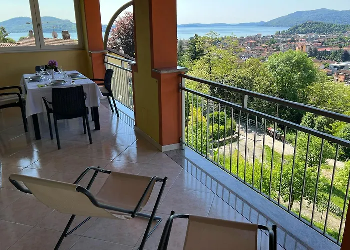 Penthouse Valentino Intra